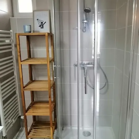 Jolie Maison De Avec Un Exterieur Au Calme - Les Dragons De La Chamoiserie