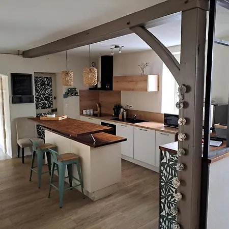 Vakantiehuis Jolie Maison De Avec Un Exterieur Au Calme - Les Dragons De La Chamoiserie